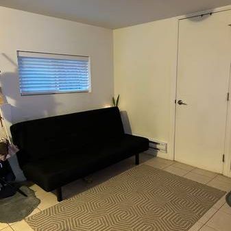 1 BEDROOM SUITE FOR RENT - Wifi & Utilities included - Photo 4