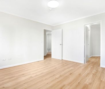 Tastefully Renovated, Sun-Kissed And Expansive, Executive Style Two... - Photo 4