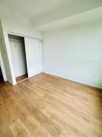 1037 The Queensway #504 - Photo 2