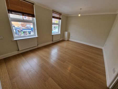 1 Bed Flat, High Street, E17 - Photo 3