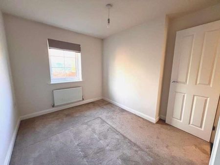 Finch Close, Exeter, EX2 - Photo 2