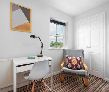 1 bedroom in a house share to rent - Photo 4