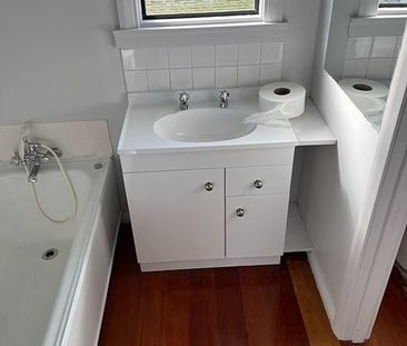 Charming 3BR Family Home in Akina! - Photo 1