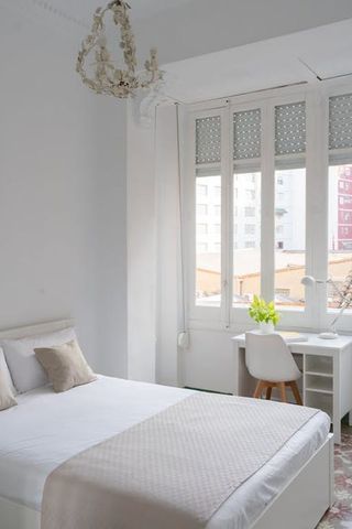 Carrer Trafalgar, Valencia, Valencian Community 46023 - Photo 4