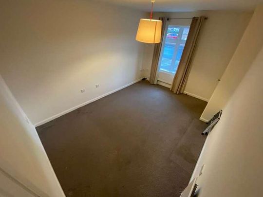 The Gardens, Middleton, Leeds, LS10 - Photo 1