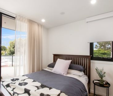 Modern Two Bedroom Apartment in Goodwood With Stunning Views - Photo 5