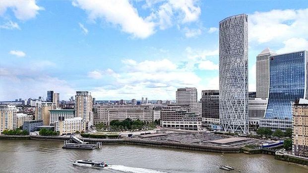 Newfoundland Place: An Iconic 58-Storey Landmark by the River Thames, offering stunning skyline views and cosy, modern homes to tenants. - Photo 1