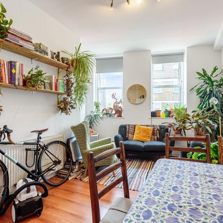 Peckham High Street, London SE15 - Photo 1