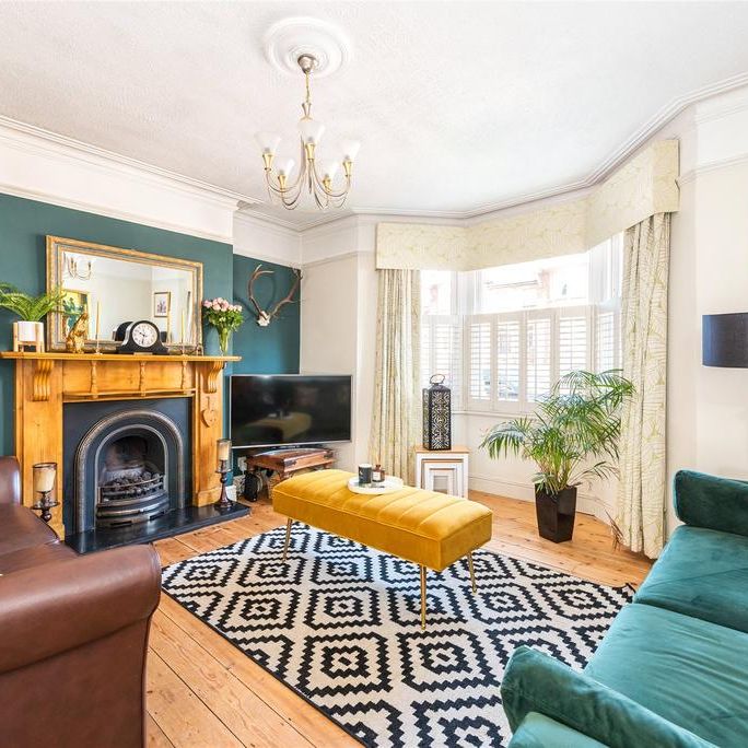 5 bedroom detached house to rent - Photo 1