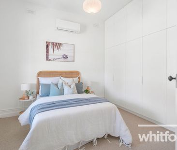 Classic character, city convenience and effortless living - Photo 4