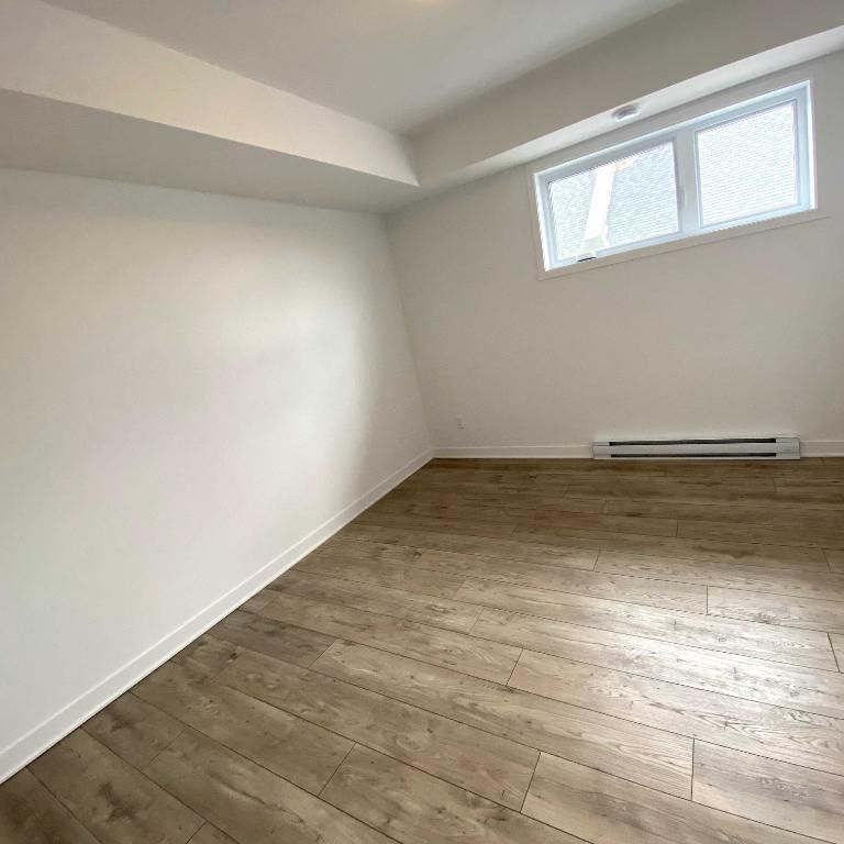 Logement 5 1/2 - Wifi inclus - Novembre 2025 - Saint-Jérôme - Photo 1