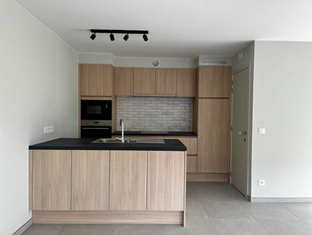 Nieuwbouwappartement met 2 slaapkamers, bureauruimte, terras en autostaanplaats - Photo 4