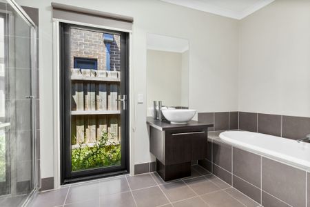3 Hinkley Place, Werribee VIC, Belconnen - Photo 4