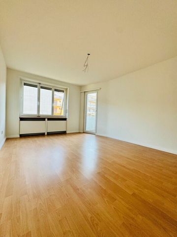 Neu sanierte 3-Zimmerwohnung mit Balkon und eigenem WM/TU per sofort 27-3 - Photo 5