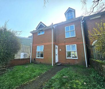 1 bedroom ground floor flat to rent - Photo 3