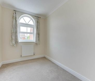 3 bedroom semi-detached house to rent - Photo 5