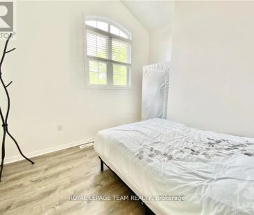 64 TOBERMORY CRESCENT - Photo 6