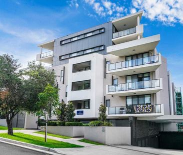 Modern One Bedroom Unit - Photo 1