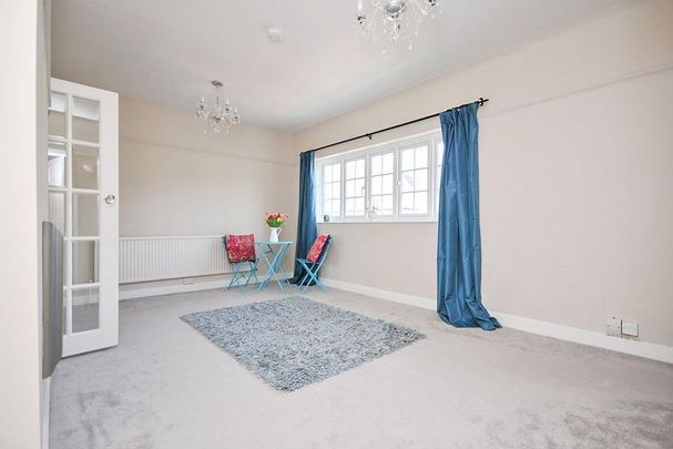 2 bedroom apartment to rent - Photo 1