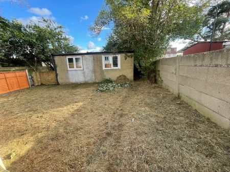 1 Bed Flat, Meadowbank Road, NW9 - Photo 4