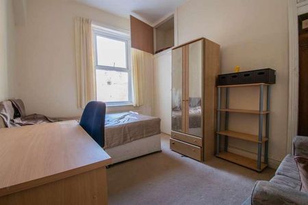 Belle Grove West, Newcastle Upon Tyne, NE2 - Photo 2