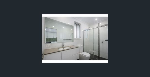 Self Contained Granny Flat with separate access. - Photo 1