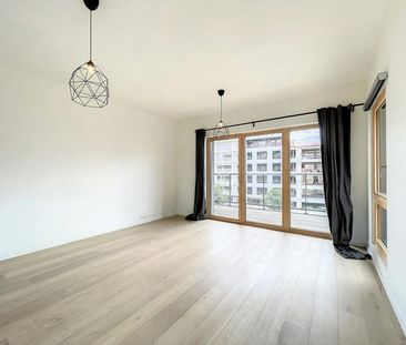 Appartement te huur - Photo 1