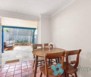 9 Mackey Street, Surry Hills NSW 2010 - House For Rent | Domain - Photo 2
