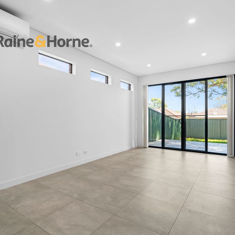 Brand New 2 Bedder! - Photo 1