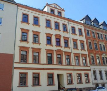 Freundliche 3-Zimmer-Wohnung mit Laminatboden, großem Balkon (Hofse... - Photo 1