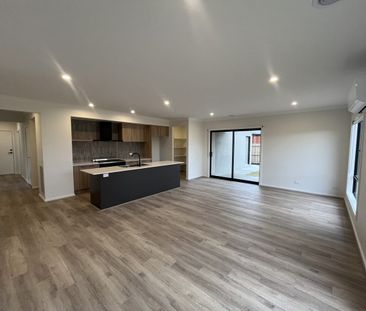 Brand-New Contemporary Living - Right Here In Traralgon - Photo 6