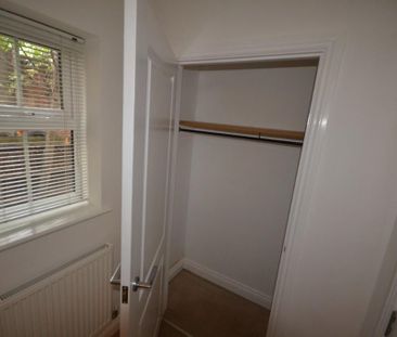 2 bedroom semi-detached house to rent - Photo 2