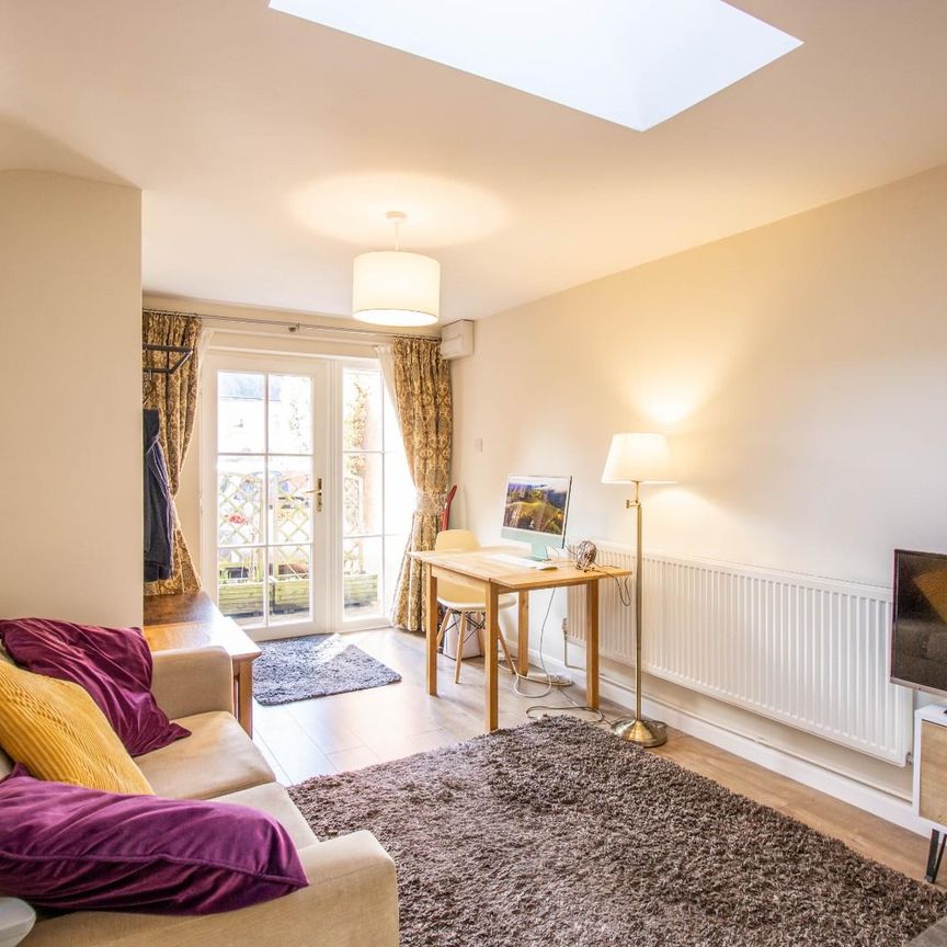 London Road, Great Shelford - Photo 1