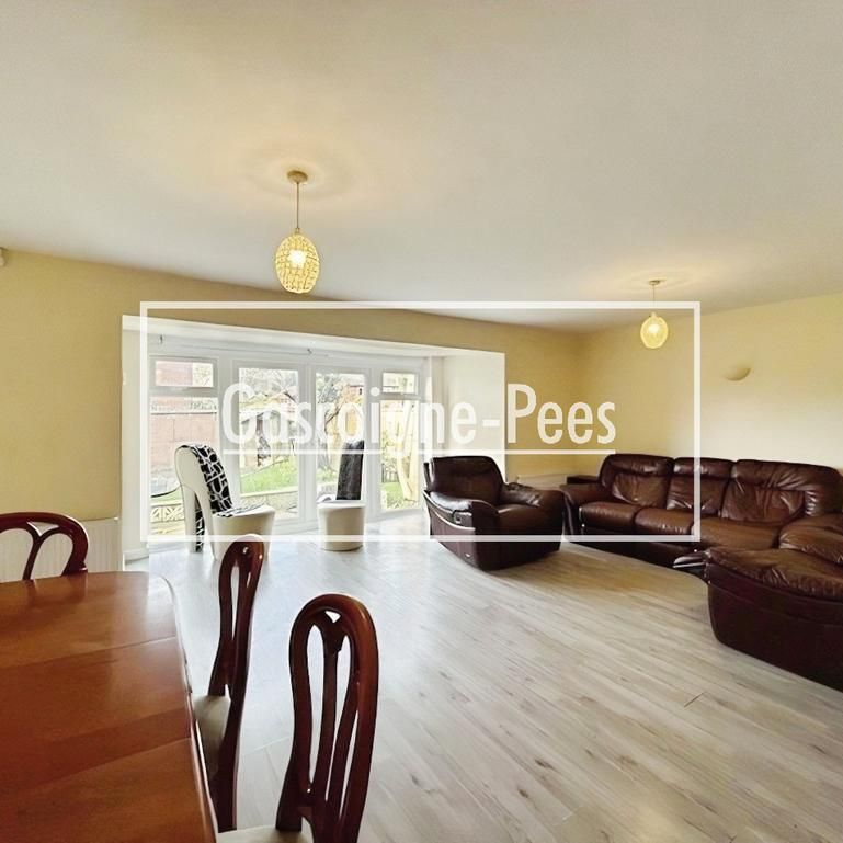 5 bedroom detached house to rent - Photo 1