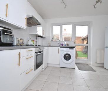 2 bedroom end of terrace house to rent - Photo 6