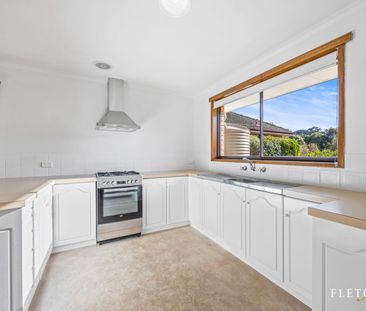 Lovely 2 Bedroom Unit - Photo 1