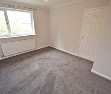 3 bedroom semi-detached house to rent - Photo 6
