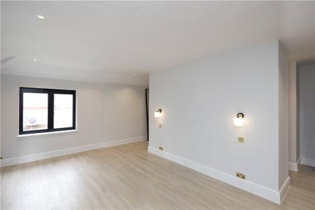 5 bedroom detached house to rent - Photo 2