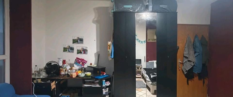 räumiges WG Zimmer mit zwei mitbewonerinen - Foto 1
