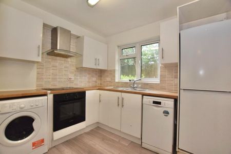 1 Bed Flat, Sterling Gardens, SE14 - Photo 3