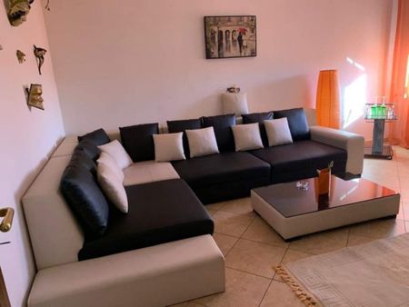 Apartament 3 camere, 82 mp, zona 1 Mai - Photo 2