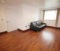 Armstrong Close, Borehamwood - Photo 4