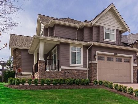 Beautiful Private West Facing 2 Bedroom /1 Bathroom Suite/Utilities Included - Photo 4