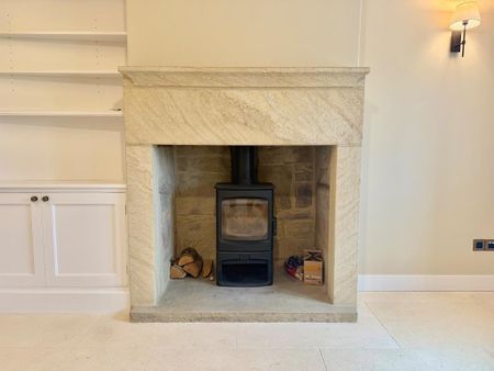 2 bedroom end of terrace house to rent - Photo 3