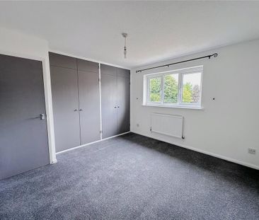 2 bedroom end of terrace house to rent - Photo 4