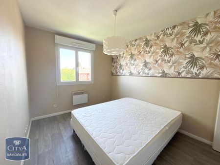 Location Appartement 2 pièces 47m² LOUVROIL 59720 - Photo 2