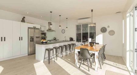 Easy living in Mt Eden - Photo 3