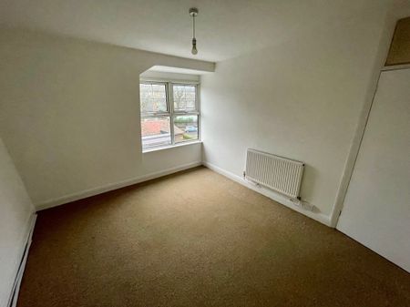 3 bedroom maisonette to rent Albert Terrace, Eastbourne, BN21 - Photo 2