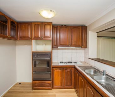 Move-In Ready Family Home! - Photo 1