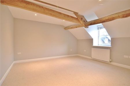 3 bedroom maisonette to rent - Photo 3